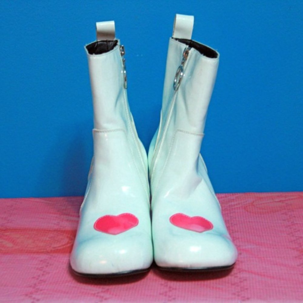 UNIF, Moxie Heart Boots, US11, Gently Worn